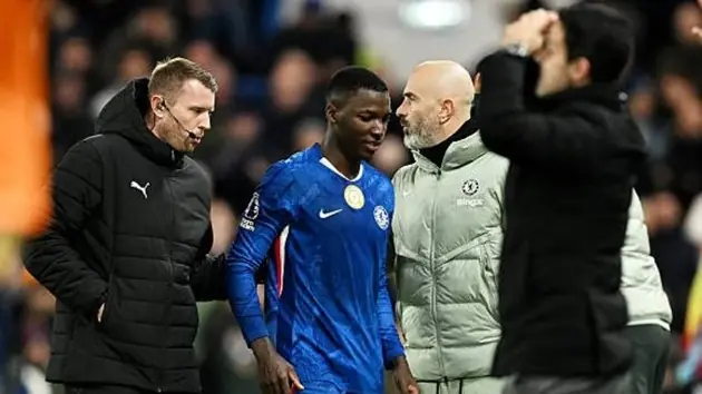 HLV Enzo Maresca cân nhắc phương án thay thế Moises Caicedo